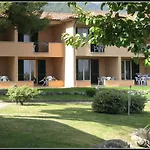 Isola Otel 3*