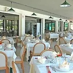 Isola Otel 3*