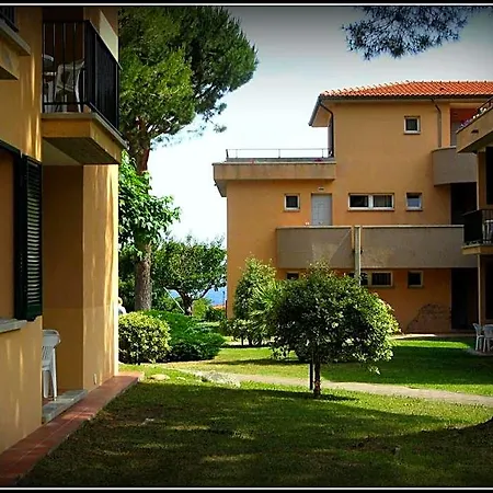 Isola Marciana Marina