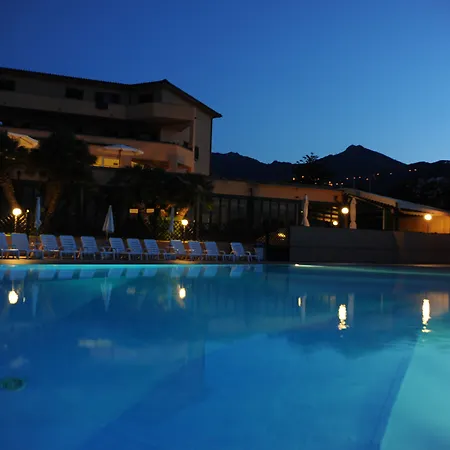 Isola Hotel